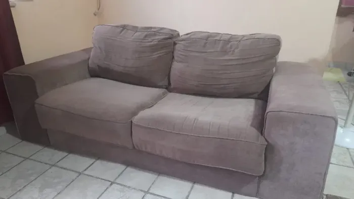 Sofá 3 lugares em excelente estado