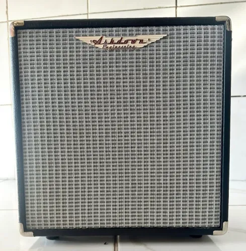 Amplificador Baixo Ashdown
