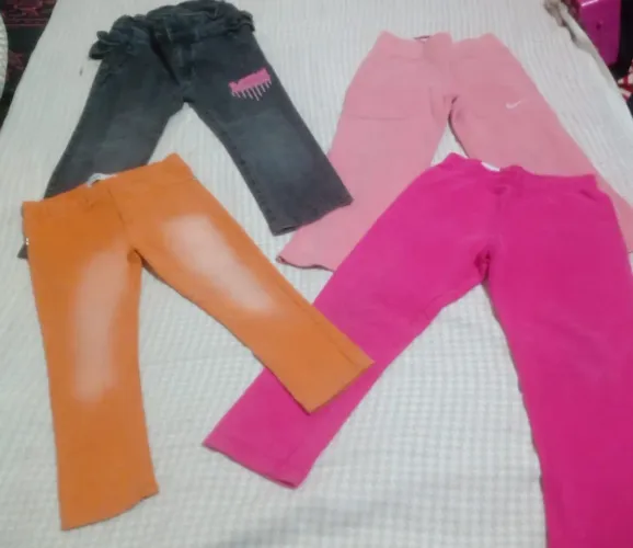 Lote de Roupa de Menina Tamanho 4 e 5 Anos ( Entrego na Estação da descrição) 70,00