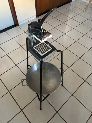 Cortador de batata e escorredor