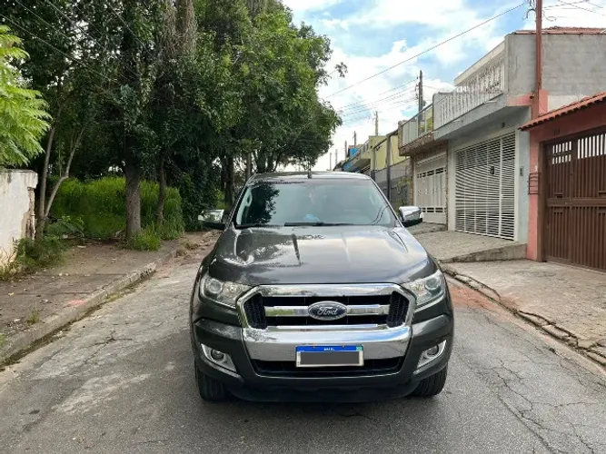 Ford Ranger XLT 2.5 16V 4X2 CD Flex 2017
