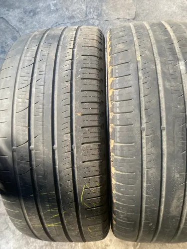 Pneu 235/45/19 scorpion