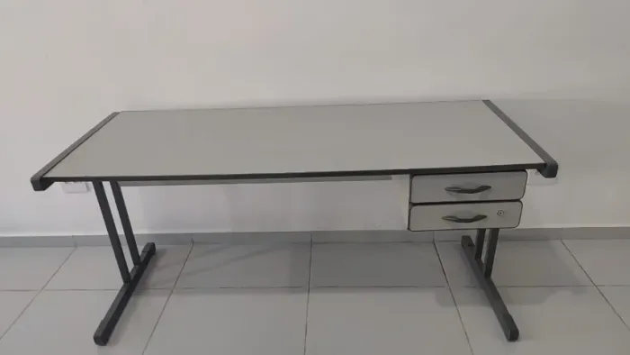 Mesa Escritorio usada 162x62x75