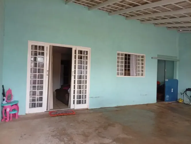 Oportunidade! casa com laje excelente localização   Riacho fundo 2