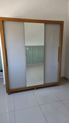 Guarda roupa ( semi-novo)