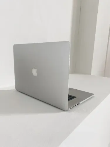 MacBook Pro 15" Retina i7 | Bateria nova | Excelente Estado