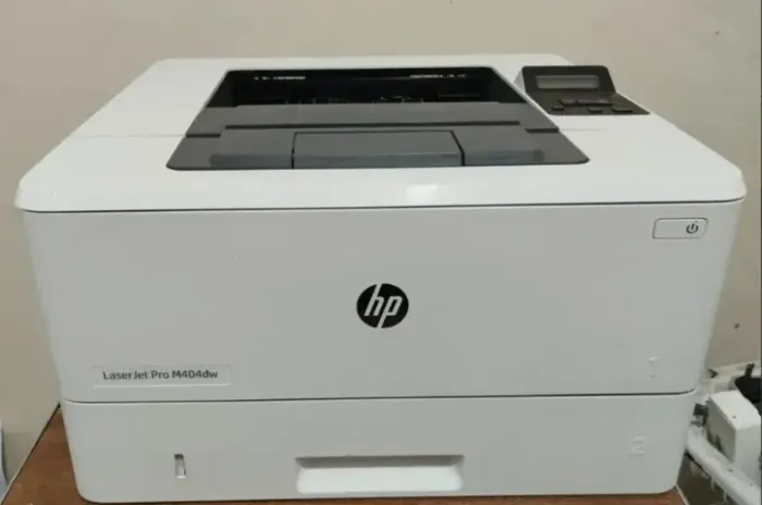 Impressora HP laserjet Pro M404dw usada revisada
