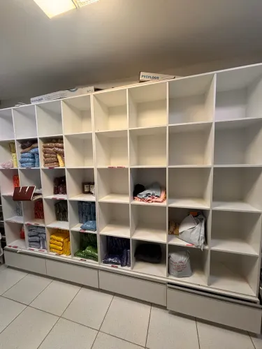 Colmeia projetada + Gavetas (40 nichos)