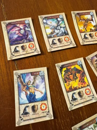 Dragomania - Lote 67 Cards - Coleção inspirada em Dracomania - Ótimo Estado