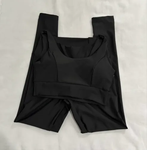 Conjunto legging e top marrom tamanho M e preto tamanho G