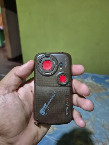 CELULAR Q5 GUITARRINHA