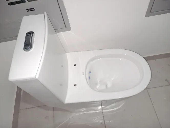 Vaso sanitario com caixa acoplada