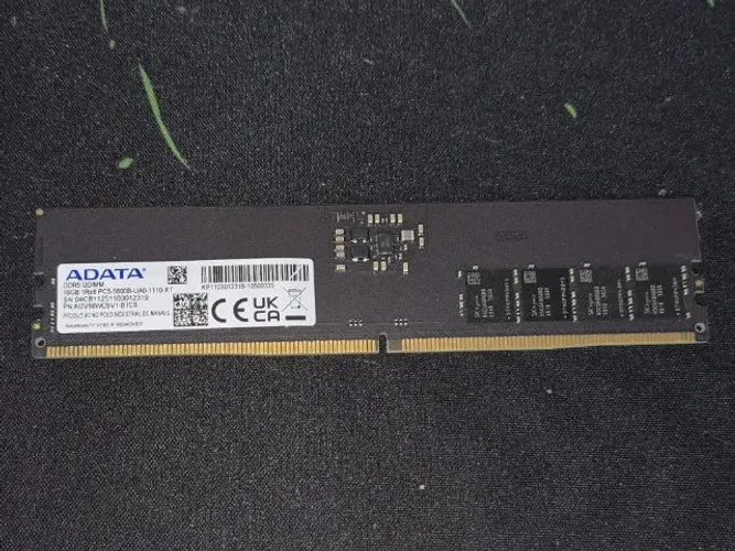 MEMÓRIA RAM DDR5 16GB.
