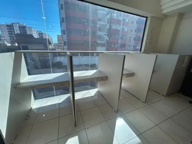 Estação de Trabalho c/ 6 Baias de Atendimento - Seminovas / Caldas Novas