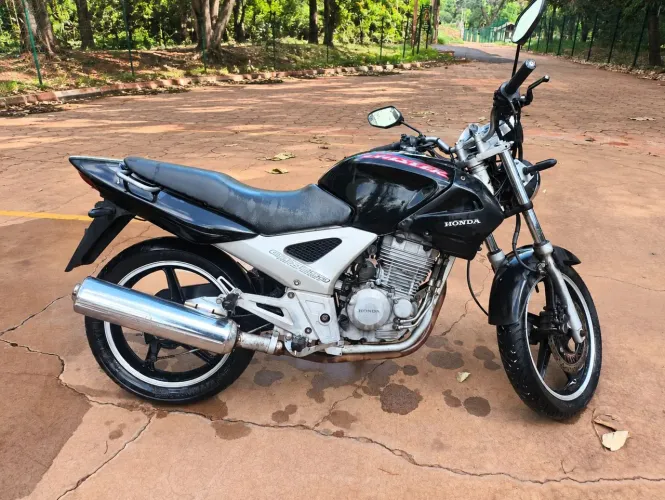 Moto HONDA CBX250 TWISTER