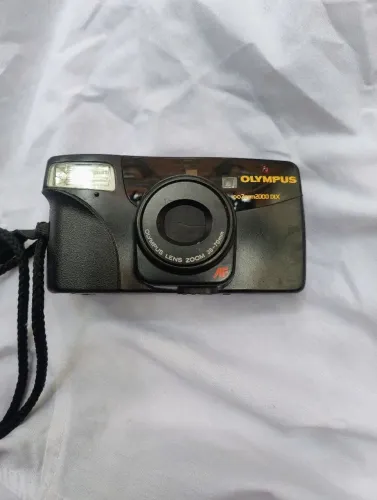 Vende se máquina fotográfica olympus 
