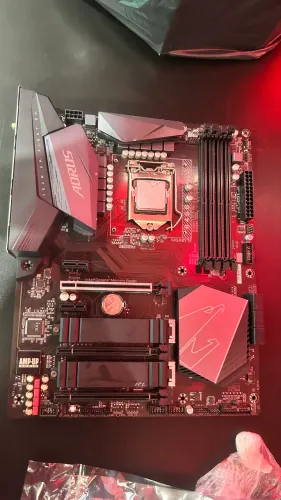 Gigabyte B460 Aorus Pro AC (revisão 1.0). + i7 10700f  