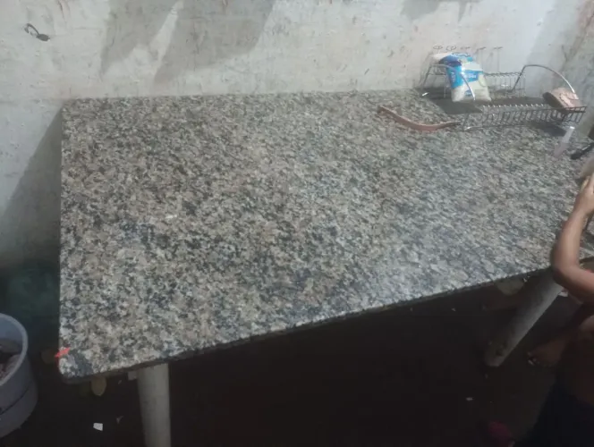 Mesa de mármore grande 