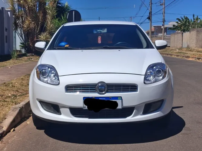 Fiat Bravo Essence 1.8 Flex 16V 5P 2012