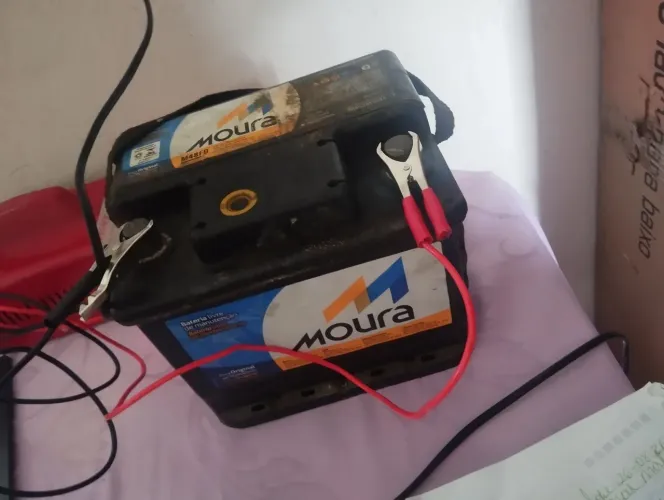 Vendo Bateria Usada Moura 45 Amperes