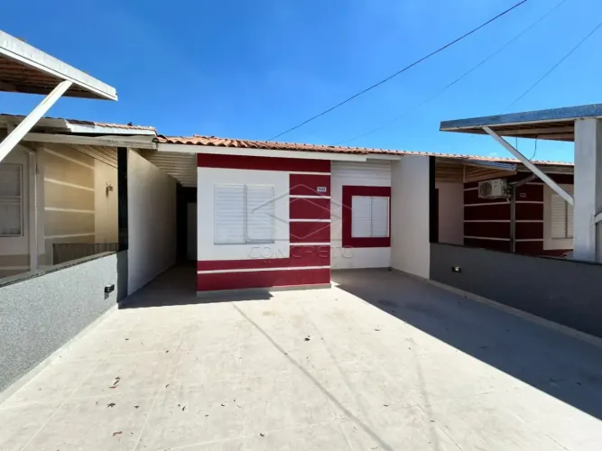 Casa em condomínio - completa em planejados e 2 dormitórios, sendo 1 suíte - residencial T