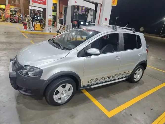 Volkswagen Crossfox 1.6 MI Total Flex 8V 5P 2009
