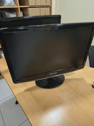  2 Monitores Samsung b2030n