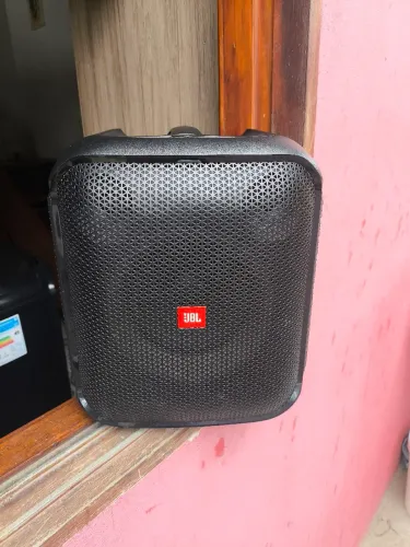 Caixa de Som Bluetooth PartyBox Encore Essencial JBL - Preta
