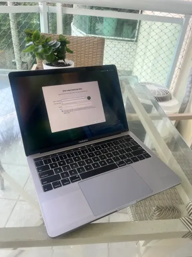 MacBook Pro 13 2019 | i5 | 8GB RAM | 128GB SSD | Estado de Excelente
