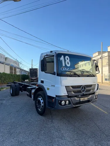 Mercedes bens Atego 1719