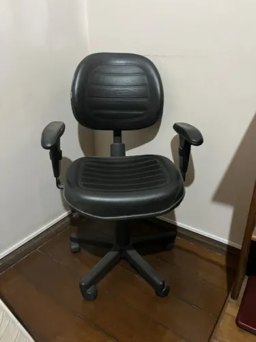 Cadeira de escritório Giratória, com braços