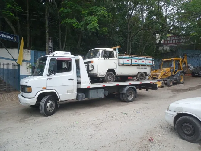 Reboque 24 horas zona norte plataforma guincho socorro pesados carros motos vans 