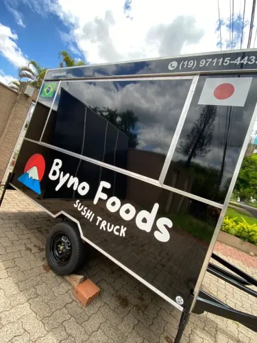 Trailer food sushis