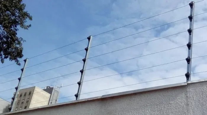 kit cerca eletrica 40x40 genno-seg+ acessorios e instalado 1mts de altura.