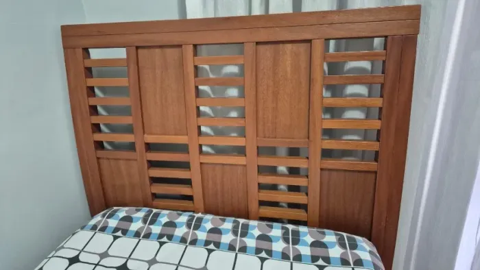 Cama de solteiro com colchão completo
