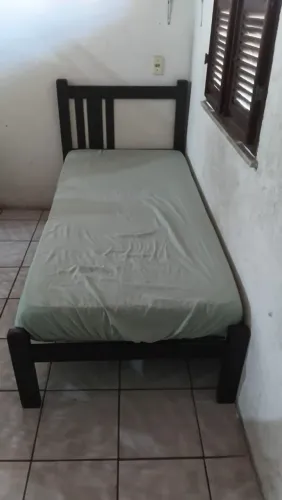 Cama solteiro madeira