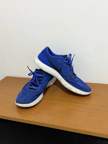 Tenis nike free azul tamanho 39