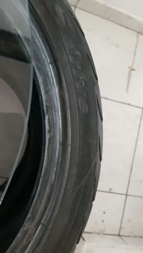 Vendo uma Mesinha industrial, versátil para decoração