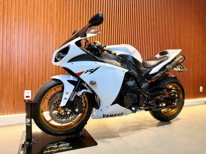 Yamaha YZF R1 1000