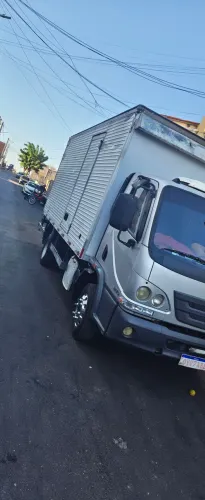 Caminhão Accelo 815 2014