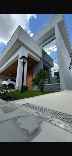 Casa 3 suítes no Alamar