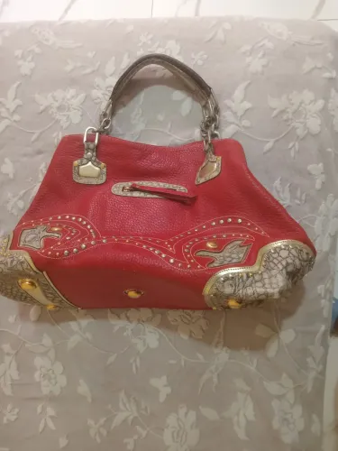 Bolsa de couro vermelha