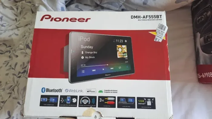 Central Multimidia Pioneer 9" DMH-AF555BT