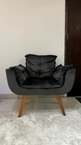 2 Poltronas Modernas em Veludo Impermeabilizado - Excelente Estado