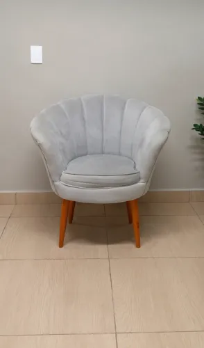 CADEIRA PÉTALA PARA PENTEADEIRA/ESCRIVANINHA