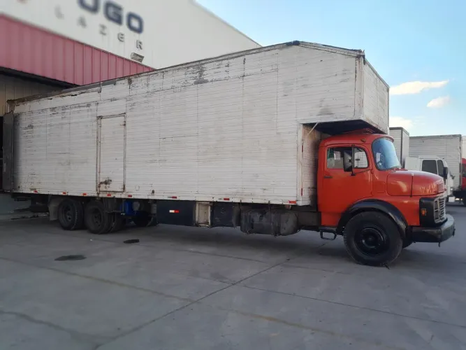 MB 1313 baú truk