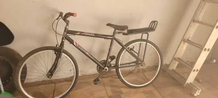 Bicicleta cairu usada 