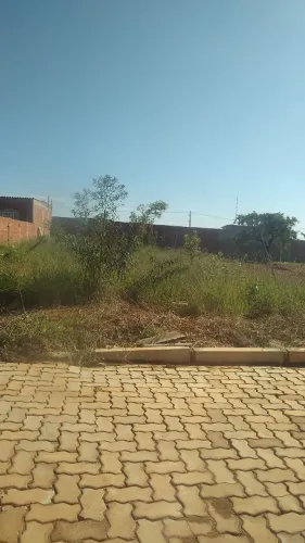 Vendo excelente Lote 400m2 na 26 de Setembro Rua 02.