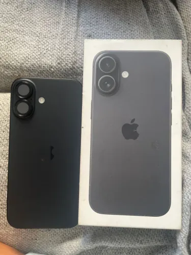 iPhone 16 