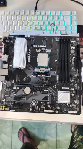 Kit i5 14600k + B760m Gigabyte